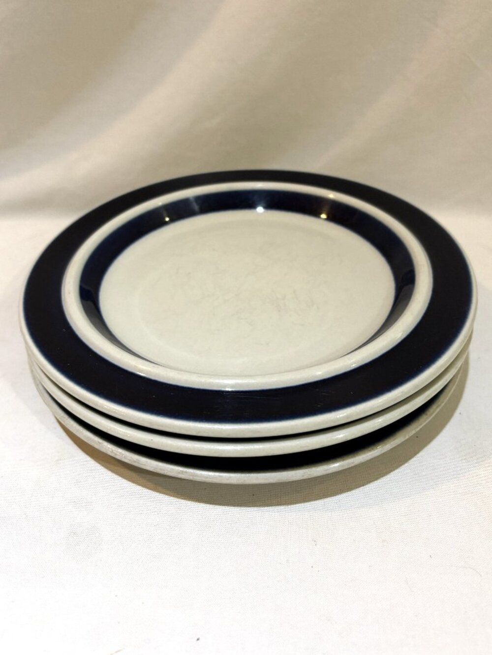Set of 3 Arabia Finland Anemone Blue 8" Plates Used Condition